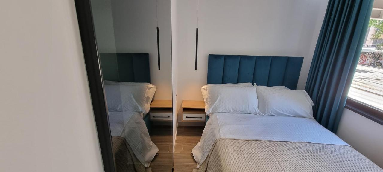 Deluxe Apartment Bllok Tirana Exteriör bild