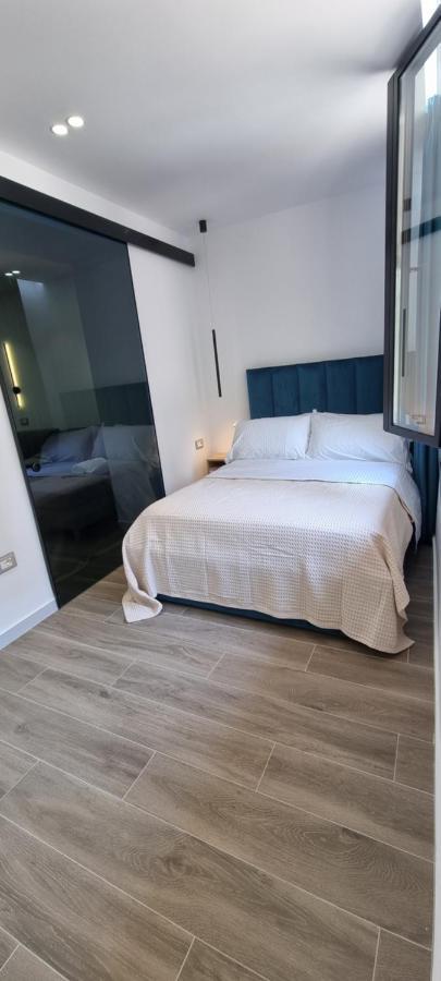Deluxe Apartment Bllok Tirana Exteriör bild