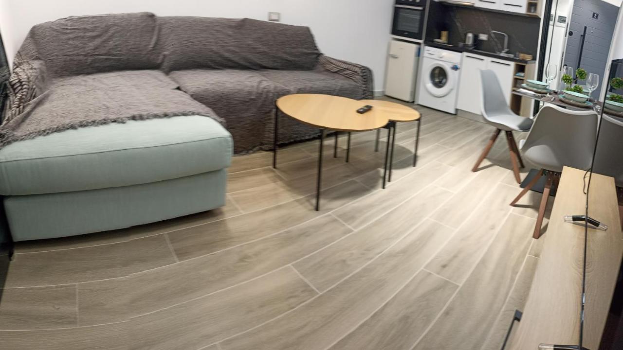 Deluxe Apartment Bllok Tirana Exteriör bild