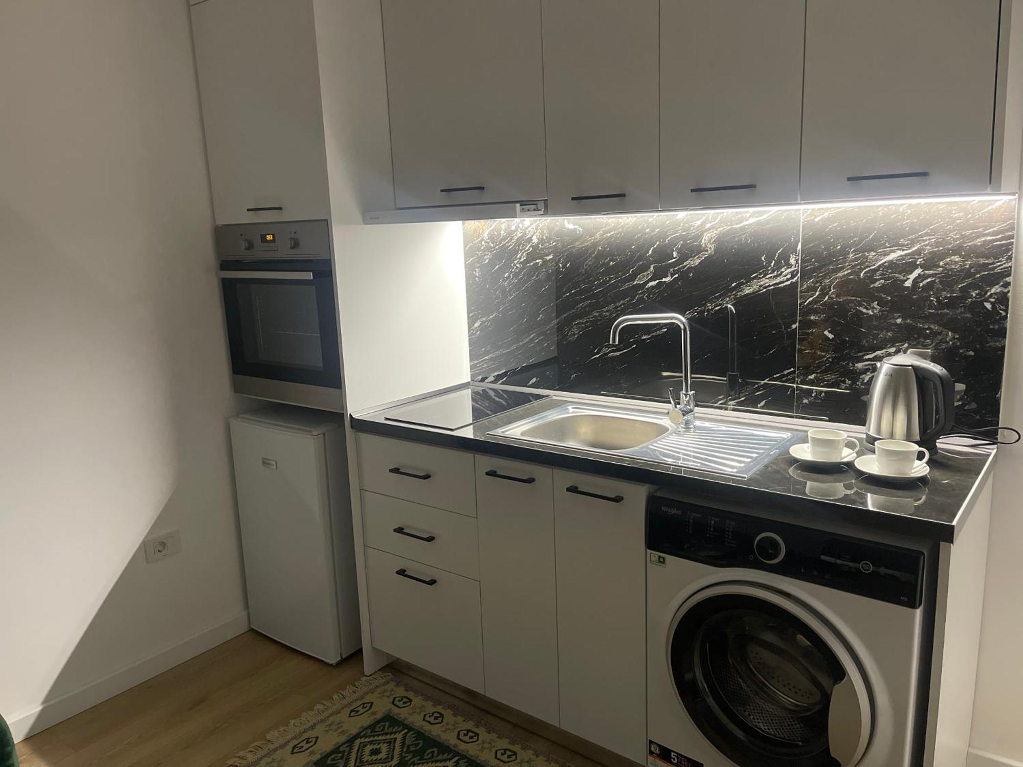 Deluxe Apartment Bllok Tirana Exteriör bild